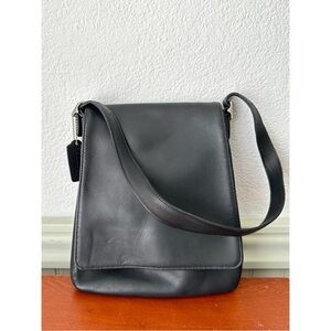 Vintage Coach 9408 Black Leather Shoulder Bag